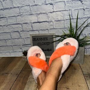 Mix No. 6 AMATTA Fuzzy Faux Fur SLIPPERS Size 10 Orange/Light Pink